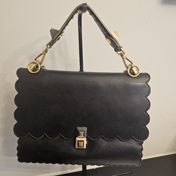 Fendi Kan I Scalloped Leather Chain Bag | Black | - Picture 13 of 14